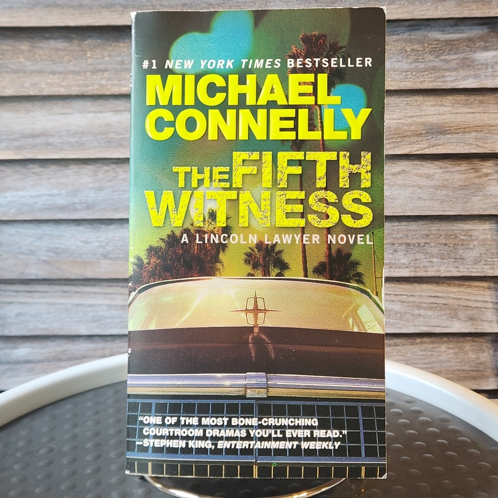 A Lincoln Lawyer Novel Series The Fifth Witness Michael Connelly Paperback Book